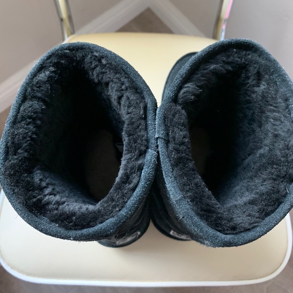 COPY - Black BearPaw Boots - Picture 4 of 6